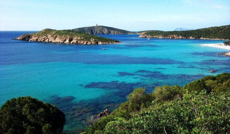 Sardegna regina delle ”cinque vele” con le spiagge più belle