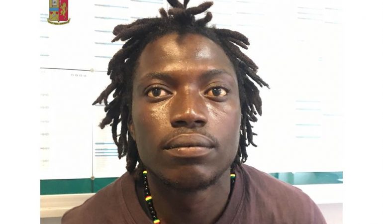 Cagliari. Marina: immigrato del Gambia spaccia droga e lo arrestano in flagranza