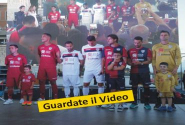 Presentate ufficialmente le maglie del Cagliari per il campionato 2017-2018 – VIDEO