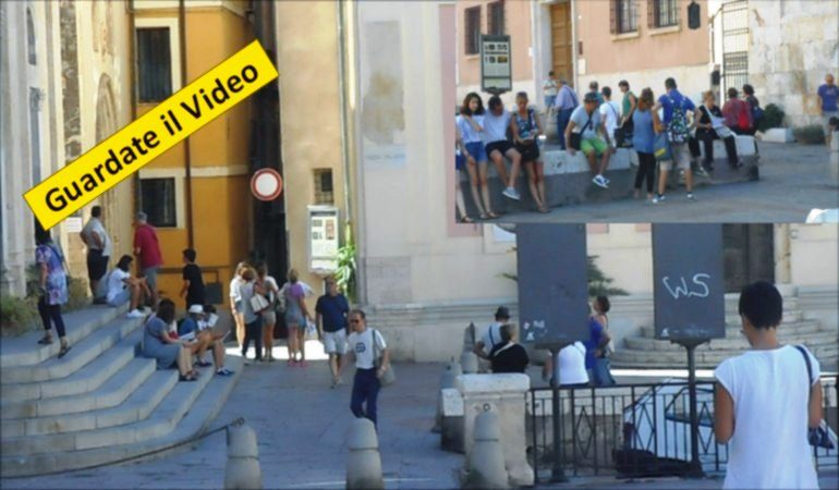 Cagliari: tanti turisti in giro per la città  alla vigilia di Ferragosto – VIDEO