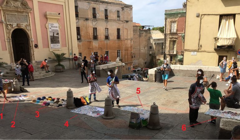 Cagliari: occupazione suolo pubblico di venditori ambulanti nel sagrato della  cattedrale
