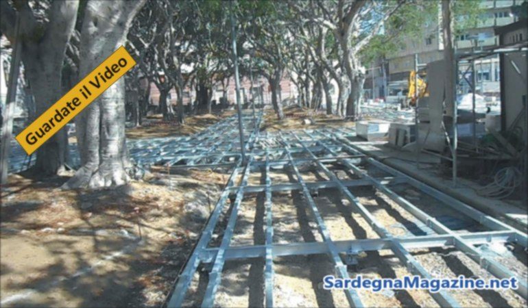 Cagliari: la nuova piazza Garibaldi prende corpo, manca la pavimentazione in legno della zona alberata – VIDEO