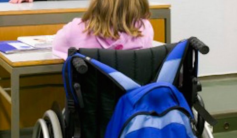 Niente fondi alla Sardegna per integrazione studenti disabili