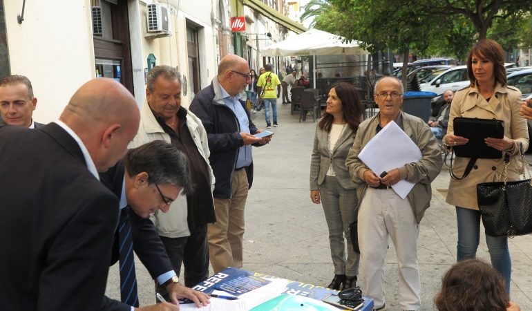 Ganau firma per il Referendum insularità promosso dai Riformatori