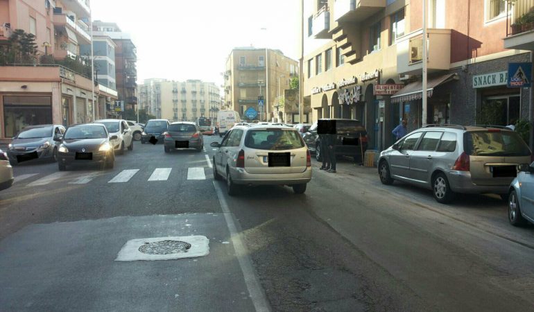 Cagliari: auto tamponata investe pedone