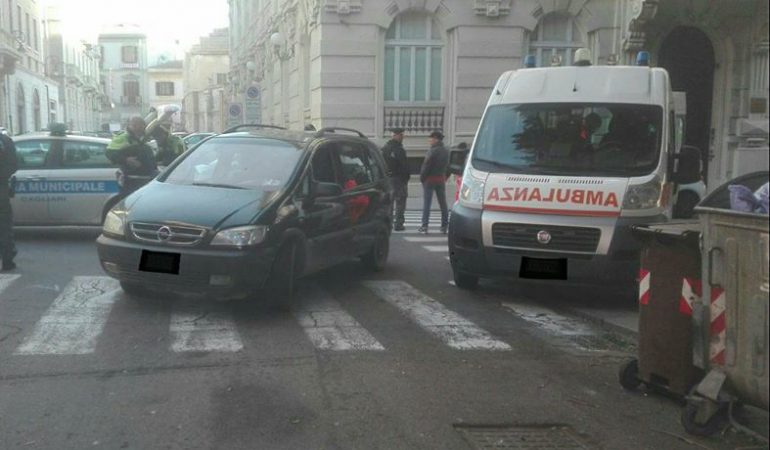 Cagliari: Opel investe un’anziana nelle strisce pedonali