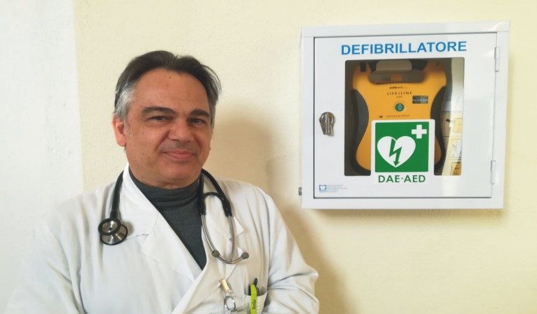 Cagliari: defibrillatori intelligenti che  parlano e decidono quando attivarsi – Video