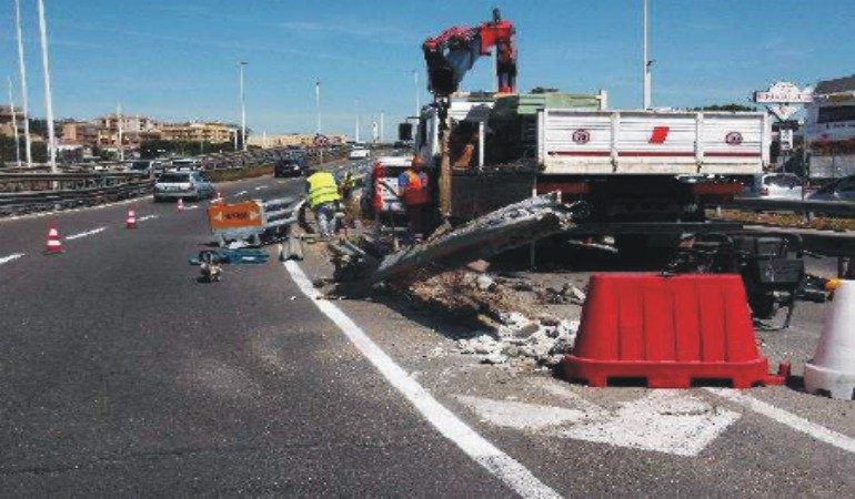 Cagliari: oltre 139mila metri quadri di strade riasfaltate, 50 grandi interventi, 12.671 buche coperte