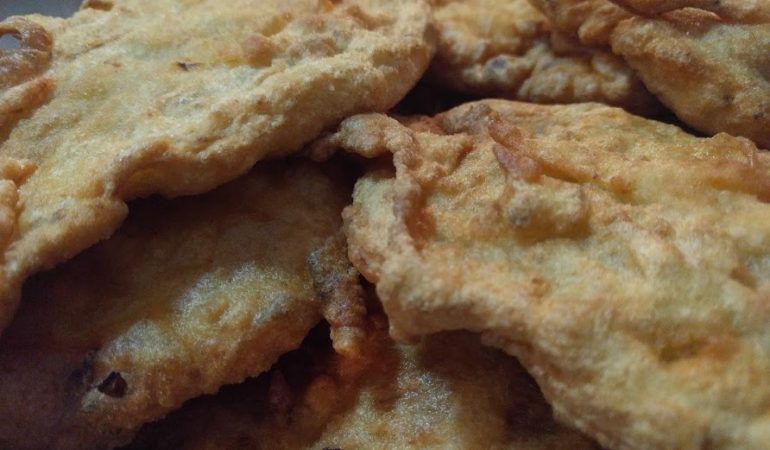 “Sardegna a Tavola”: Tzippulas de cibudda (frittelle di cipolla)