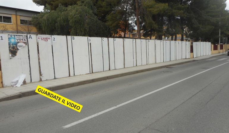 Cambia la moda: tabelloni elettorali senza manifesti di candidati e partiti  – VIDEO