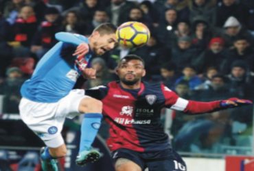 Calcio: il Napoli affonda il Cagliari con 5 reti a 0