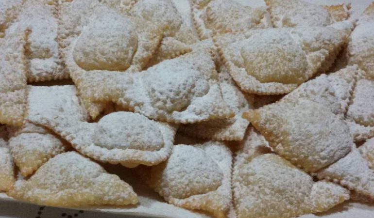 Sardegna a Tavola: Ravioli fritti di ricotta