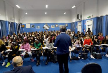 Cagliari: 160 studenti incontrano 20 richiedenti asilo