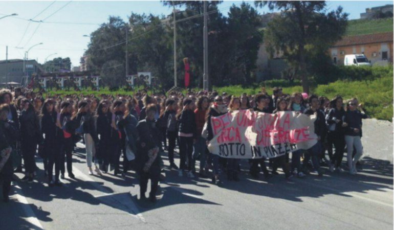 8 marzo: giornata della donna, di scioperi  e manifestazioni per non dimenticare