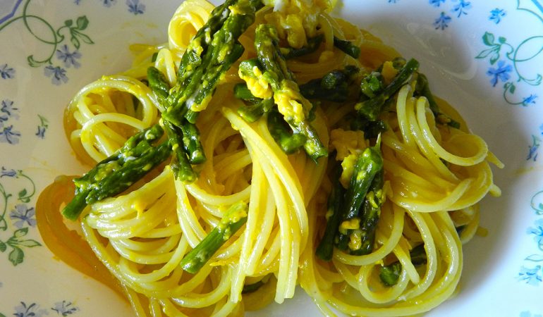 Sardegna a Tavola: Carbonara di asparagi