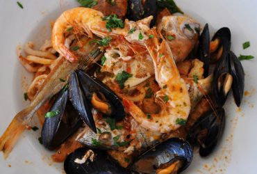 “Sardegna a Tavola” Cassola – Zuppa di pesce alla Casteddaia