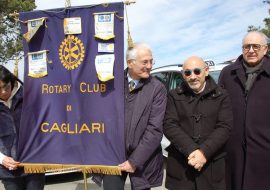 Cagliari: il Rotary  consegna 12 defibrillatori da installare sui Taxi del Cuore