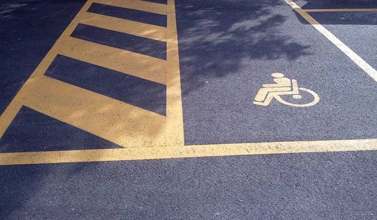Cagliari: Il Comune sperimenta quindici parcheggi con app per  disabili con “Smart Parking”