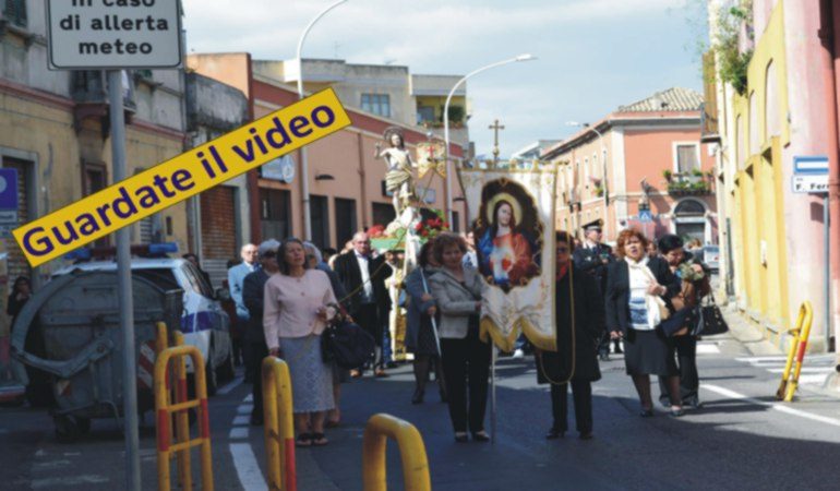 Pirri: si celebra Pasqua con S’Incontru con nell’aria le cerimonie per Santa Maria Chiara – VIDEO