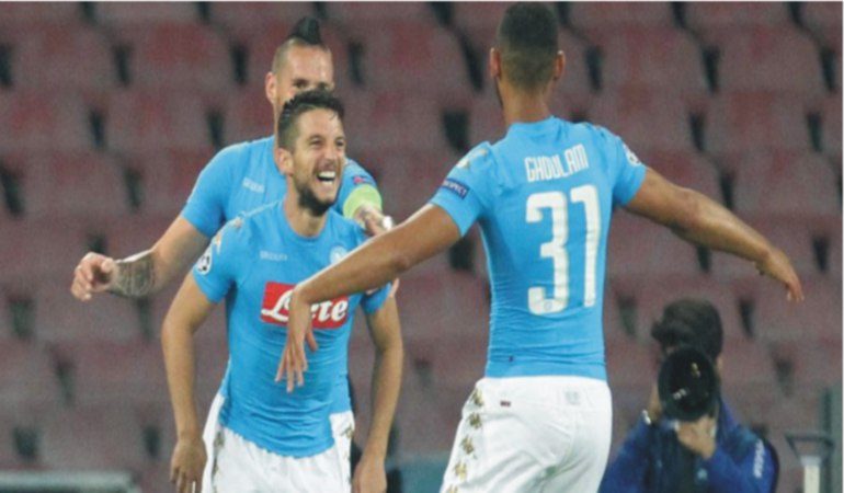 Calcio, Serie A: un Cagliari mortificante e  schiacciato in difesa perde  nettamente a Napoli 1 a 3  