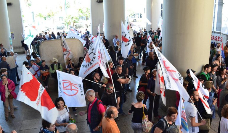 Cagliari: sit-in contro l’occupazione militare della Sardegna e il silenzio della  politica – VIDEO