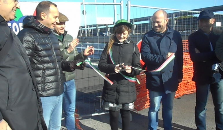 Finta inaugurazione dei Riformatori della rampa sull’Asse Mediano per via dei Valenzani –  VIDEO