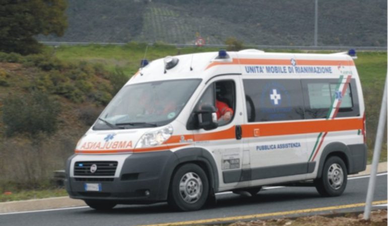Cagliari: 33enne grave per una caduta dalla ringhiera