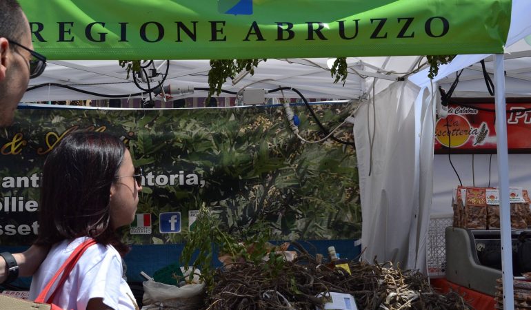 “Festa del Gusto”: Tommaso e Tiziana,   una storia legata al terremoto e alla liquirizia