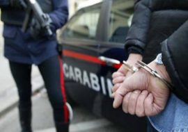 Teulada, distrugge arredi in un bar: arrestato