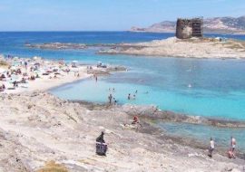 Imposta di soggiorno e spiagge a numero chiuso per la stagione turistica in Sardegna