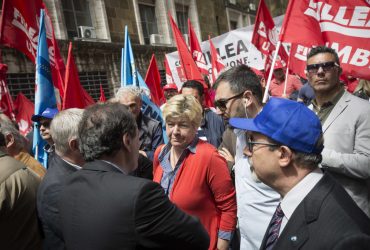 Cgil sul piede di guerra: contratto edili scaduto da oltre un anno