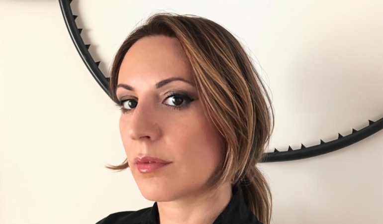 Decoro Mediterraneo: il tappeto che racconta il mare e le sue storie