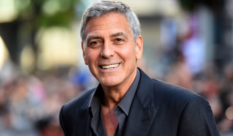 Olbia: incidente con la moto per George Clooney