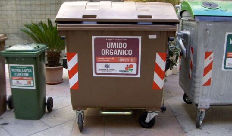 Cagliari, rifiuti: nuove regole per i titolari di attività