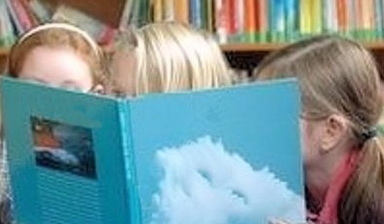 Nelle biblioteche cagliaritane incontri sulla lettura dedicati ai genitori ed ai bambini