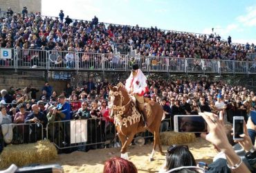 Oristano: Grande edizione della Sartiglia ieri con 24 centri e una sartiglia