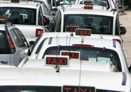 Pochi giorni ancora per diventare autisti di taxi, Ncc e barche