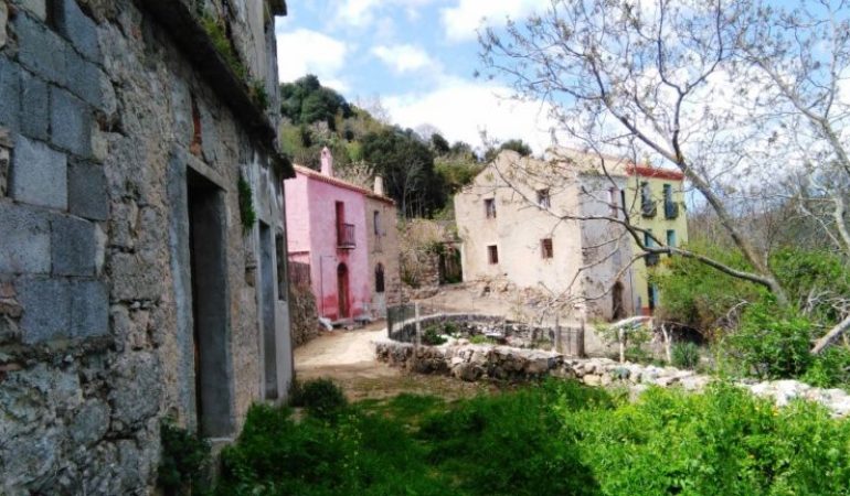 “Luoghi sconosciuti in Sardegna”:  Osini Vecchio, tra tacchi, gole e falesie