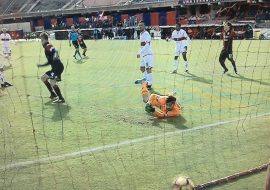 Vittoria importante del Cagliari sul Genoa:  4 1