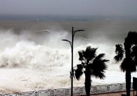Cagliari: vento a 120 km/h. Traghetti Sardegna-Corsica fermi