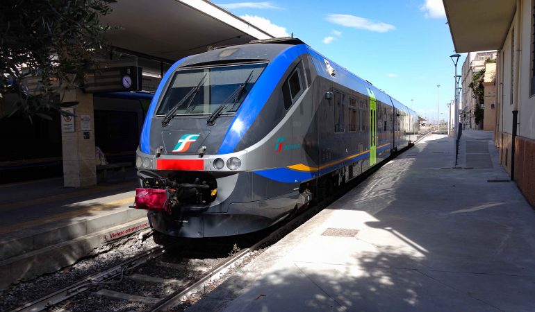 Trasporto ferroviario, contratto di servizio Regione-Trenitalia