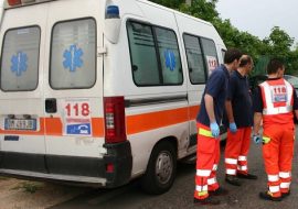 Nuoro: travolta da un camion davanti al marito e ai figli