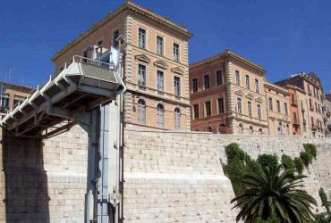 Cagliari: al via i lavori per la sostituzione degli ascensori verso Castello