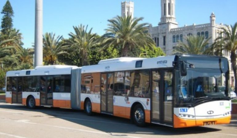 Tentata rapina a Cagliari su un bus: due arrestati