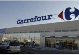 Nasconde nei calzini due aragoste rubate a Carrefour: arrestato