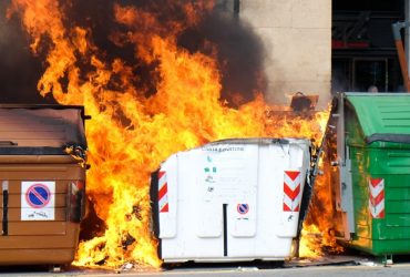 Ancora una notte di incendi a Cagliari e Sestu