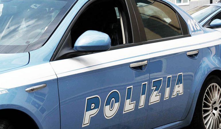 Cagliari: Polizia nel centro studi occupato