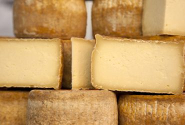 Truffe: la Polizia recupera 135 forme di formaggio a Sestu