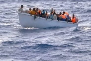 Porto Pino:  nuovo sbarco. Il flusso migratorio non si arresta.