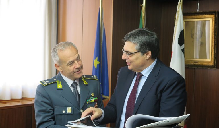 Visita ufficiale in Consiglio del nuovo comandante regionale della Guardia di finanza, il generale di Brigata Bruno Bartoloni